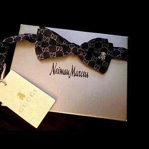 Authentic Gucci Kids Bow Tie with GG and Bear